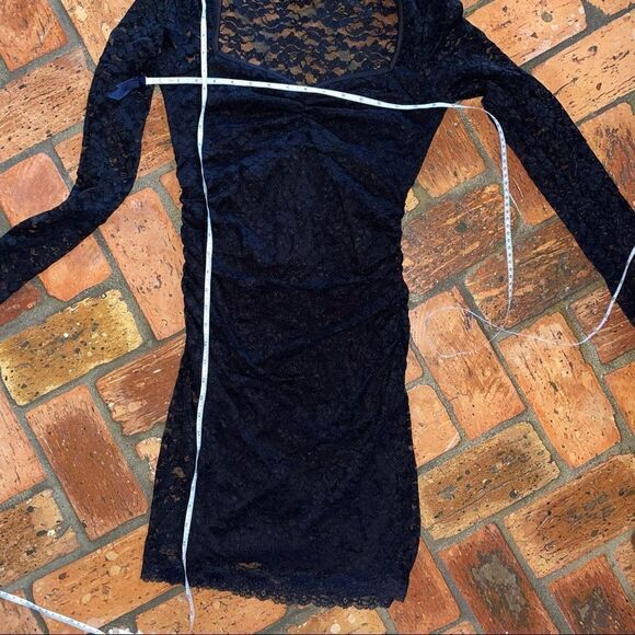 Black lace floral detail dress Victoria’s Secret Moda International - Picture 4 of 5